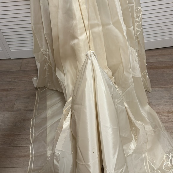 Vintage Cream Beaded Silk Wedding / Engagement Dress size small custom made - Picture 15 of 17